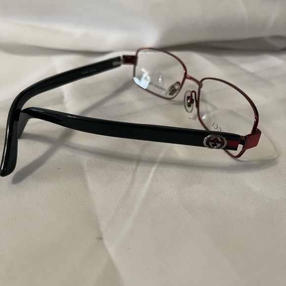 Gucci eyeglass frame - Picture 2 of 3